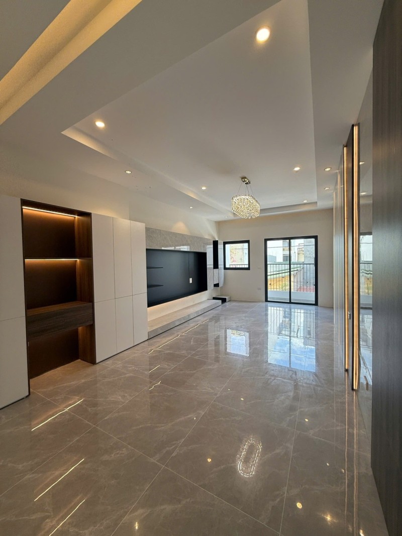 Bán nhà Ngọc Thuỵ,Long Biên 5 tầng,82m,mt4.1m oto tránh nhỉnh 26 tỷ - Ảnh 3